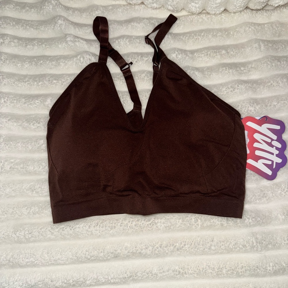 YITTY bossed up brown